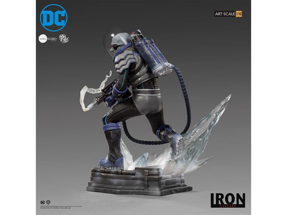 DC Comics Mr. Freeze 1/10 Deluxe Art Scale Limited Edition Statue Gallery Image 5
