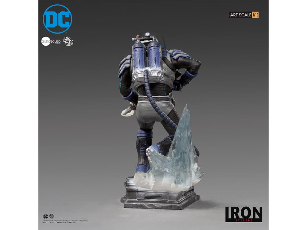 DC Comics Mr. Freeze 1/10 Deluxe Art Scale Limited Edition Statue Gallery Image 6