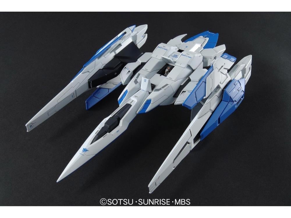 Mobile Suit Gundam 00 PG 00 Raiser Gundam 1/60 Scale Model Kit Gallery Image 12