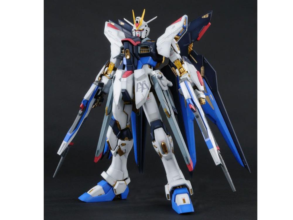 Mobile Suit Gundam SEED Destiny PG Strike Freedom Gundam 1/60 Scale Model Kit Gallery Image 3