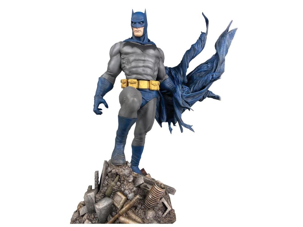 DC Comics Gallery Batman (Defiant) Figure Gallery Image 3