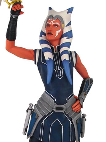 Star Wars: The Clone Wars Premier Collection Ahsoka Tano Limited Edition Statue Gallery Image 2