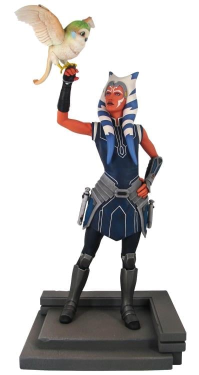 Star Wars: The Clone Wars Premier Collection Ahsoka Tano Limited Edition Statue Gallery Image 3