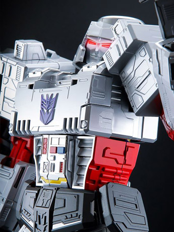 Transformers Ultimetal UM-03 Megatron Figure Gallery Image 2