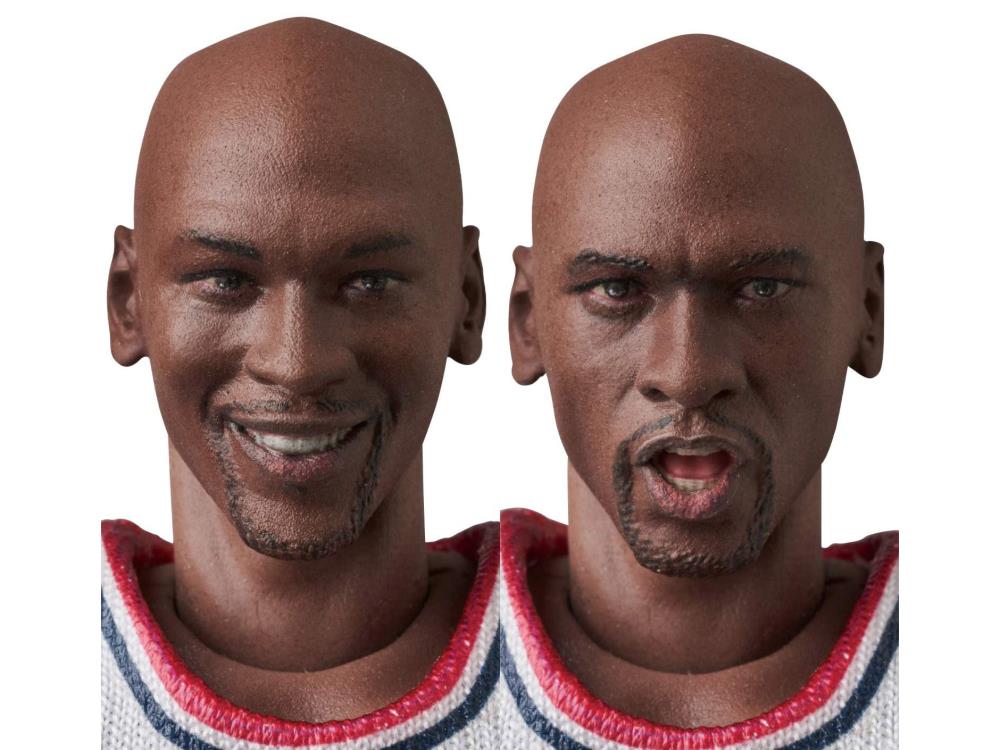 Michael Jordan (1992 Team USA) MAFEX No.132 Action Figure Gallery Image 11