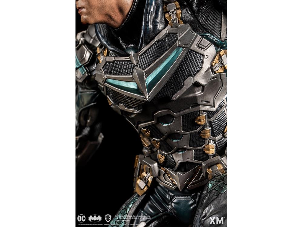DC Premium Collectibles Samurai Series Nightwing 1/4 Scale Limited Edition Statue Gallery Image 7