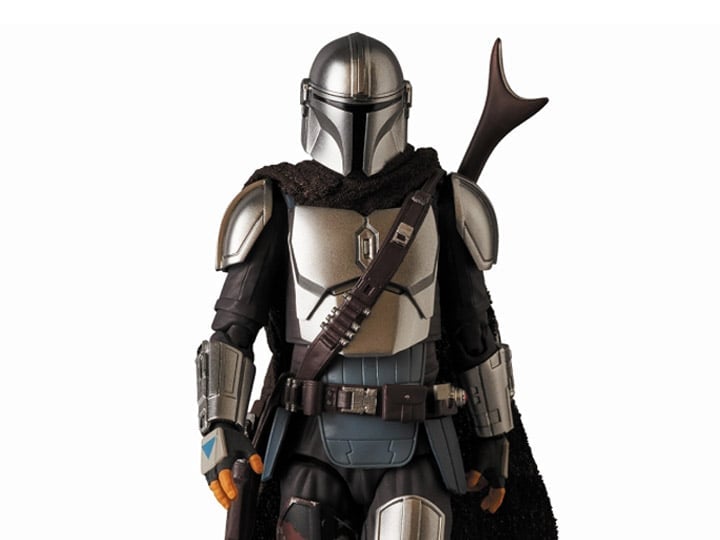 Star Wars MAFEX No.129 The Mandalorian (Beskar Armor) Action Figure Gallery Image 1