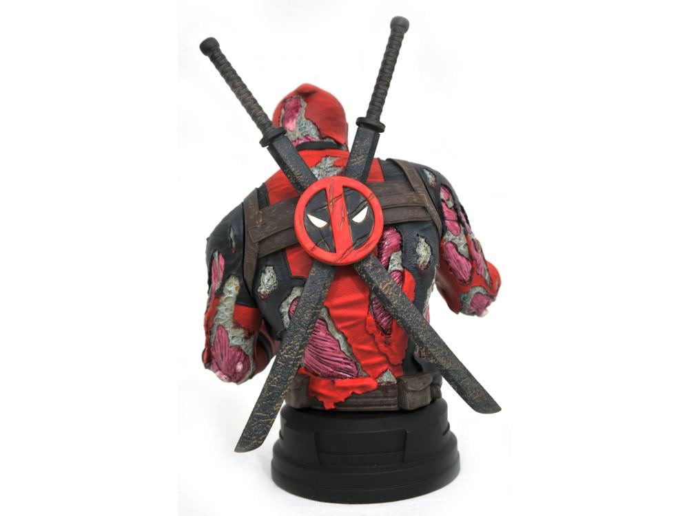 Marvel Deadpool Zombie 1/6 Scale SDCC 2020 Exclusive Bust Gallery Image 4