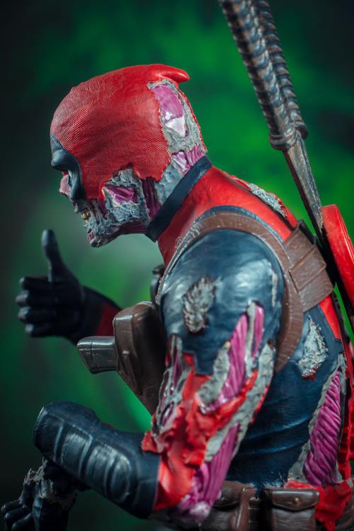 Marvel Deadpool Zombie 1/6 Scale SDCC 2020 Exclusive Bust Gallery Image 12