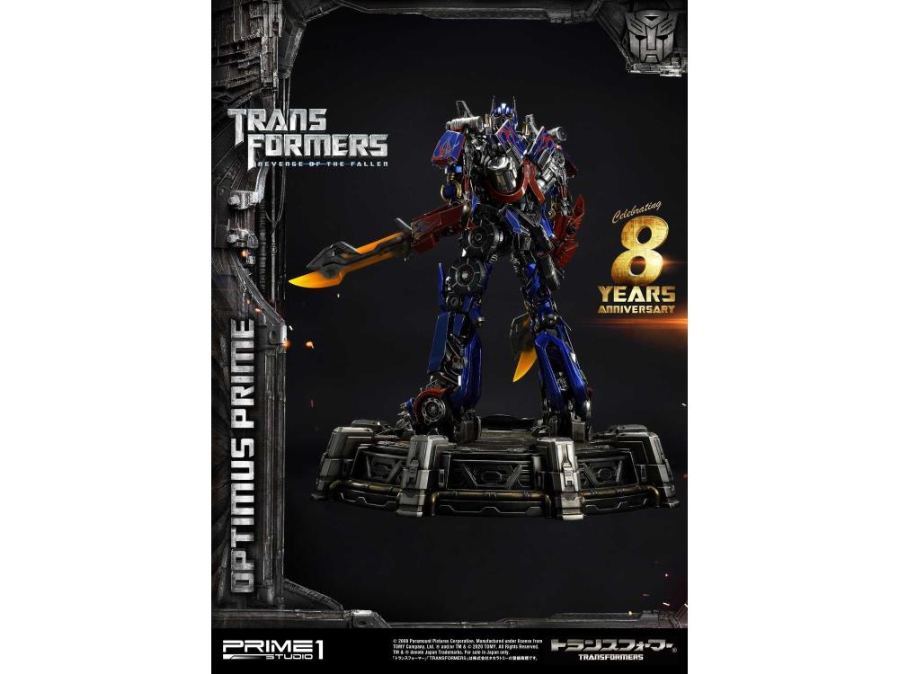 Transformers: Revenge of the Fallen Museum Masterline Optimus Prime Statue Gallery Image 10