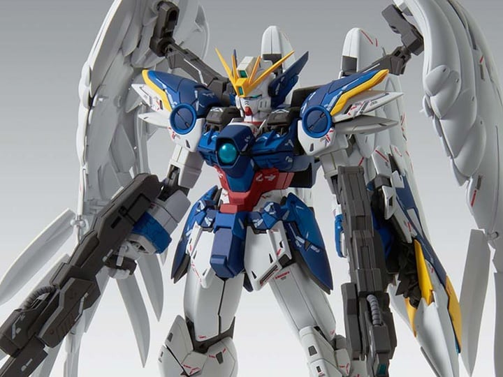 Gundam MG 1/100 Wing Gundam Zero EW (Ver.Ka) Model Kit