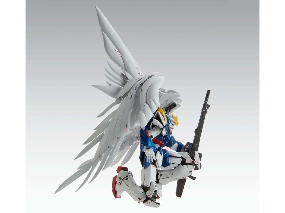 Gundam MG 1/100 Wing Gundam Zero EW (Ver.Ka) Model Kit