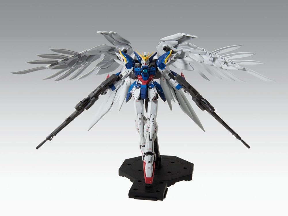 Gundam MG 1/100 Wing Gundam Zero EW (Ver.Ka) Model Kit