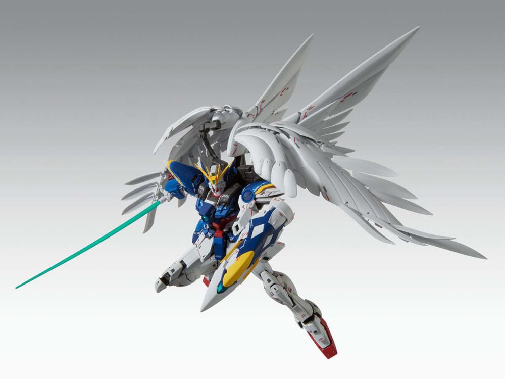 Gundam MG 1/100 Wing Gundam Zero EW (Ver.Ka) Model Kit