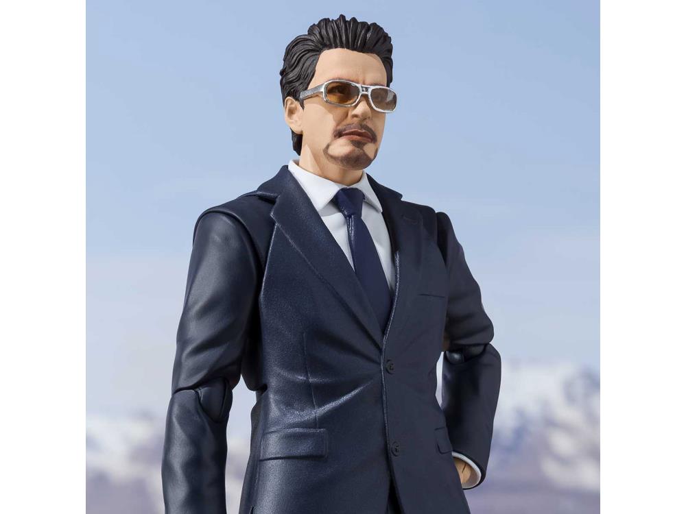 Iron Man S.H.Figuarts Tony Stark (Birth of Iron Man Edition) Exclusive Action Figure Gallery Image 6