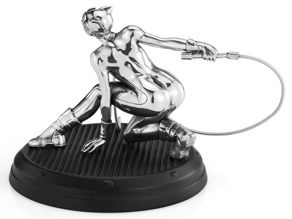 DC Comics Catwoman Pewter Collectible Figurine Gallery Image 6