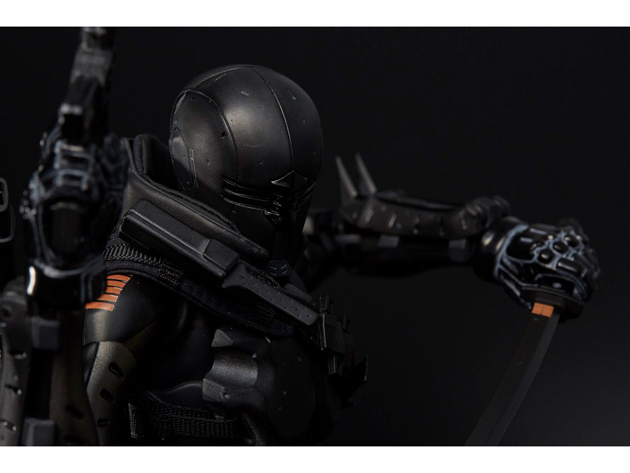 G.I. Joe x TOA Heavy Industries Snake Eyes 1/6 Scale PX Previews Exclusive Figure Gallery Image 9