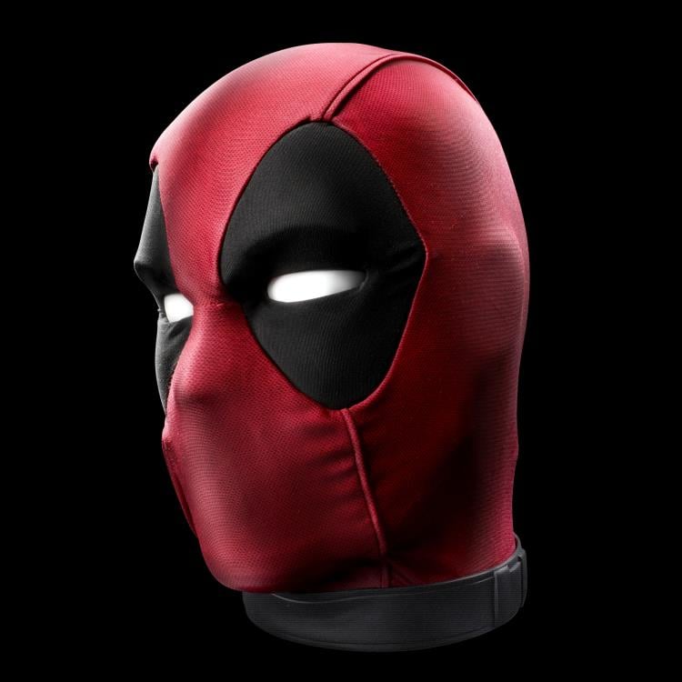 Marvel Legends Deadpool’s Premium Interactive Head Gallery Image 4