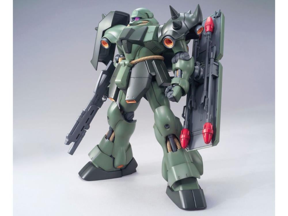 Mobile Suit Gundam: Char's Counterattack MG Geara Doga 1/100 Scale Model Kit Gallery Image 3