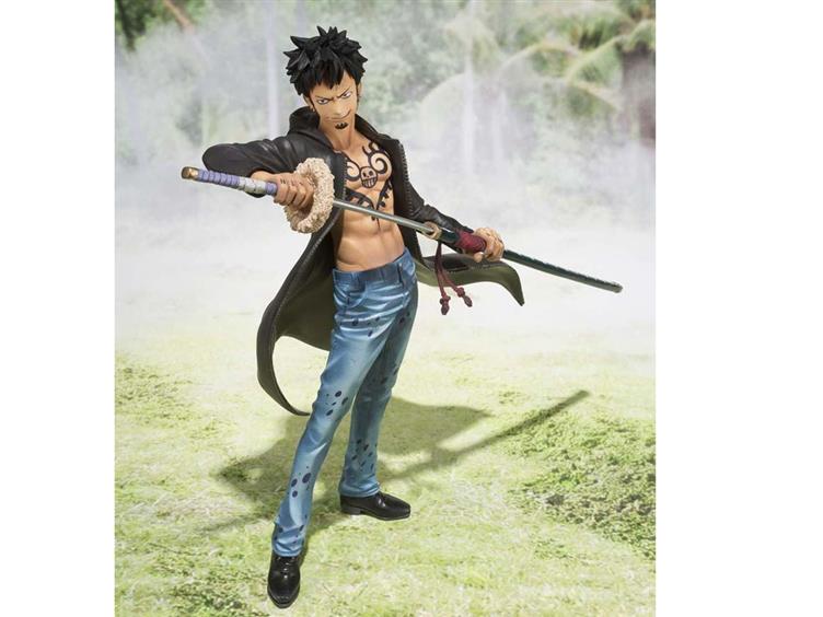 One Piece FiguartsZERO Trafalgar Law (Dressrosa Version) Gallery Image 3