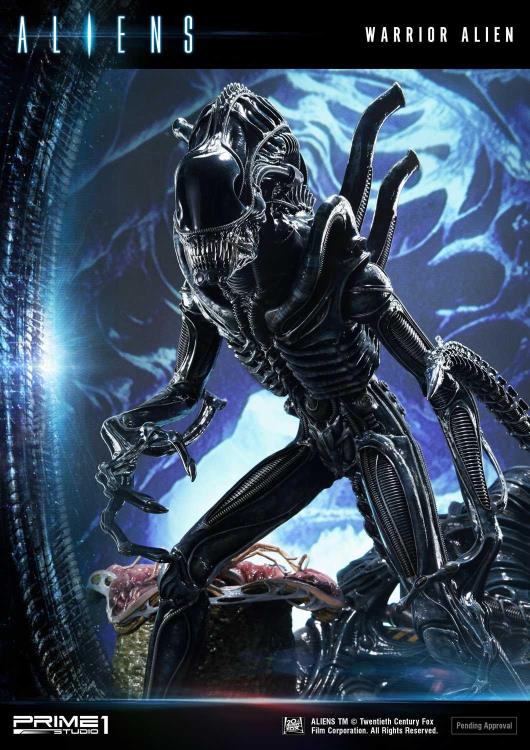 Aliens Premium Masterline Warrior Alien Statue Gallery Image 9
