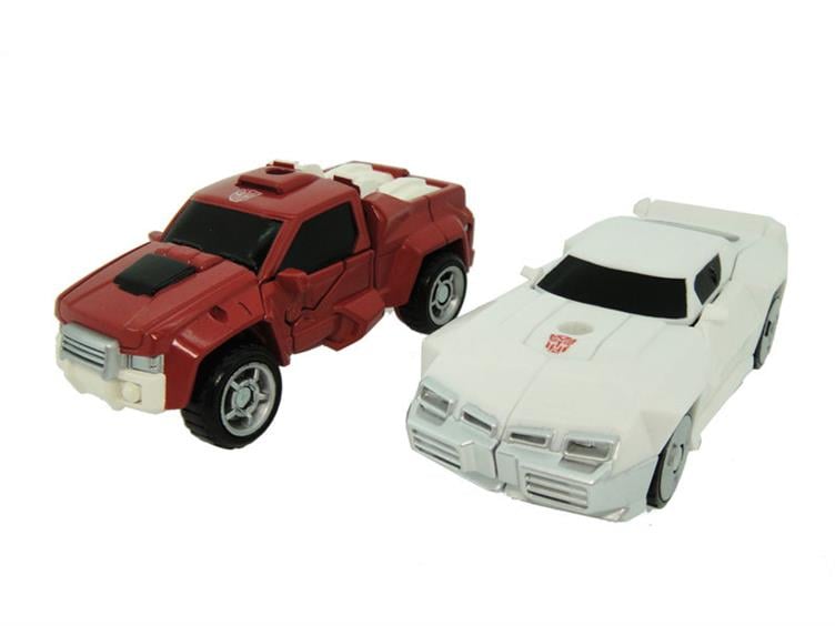 Transformers Legends LG08 Swerve & Tailgate (with Phaser & Groundshaker) Gallery Image 1