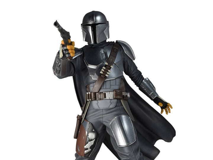Star Wars Premier Collection The Mandalorian (MK3) Limited Edition Statue Gallery Image 1