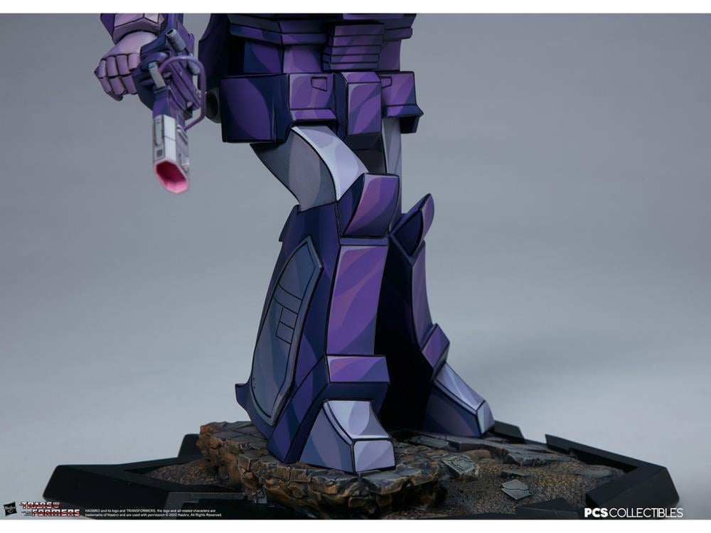 Transformers Classic Scale Shockwave Limited Edition Statue Gallery Image 13