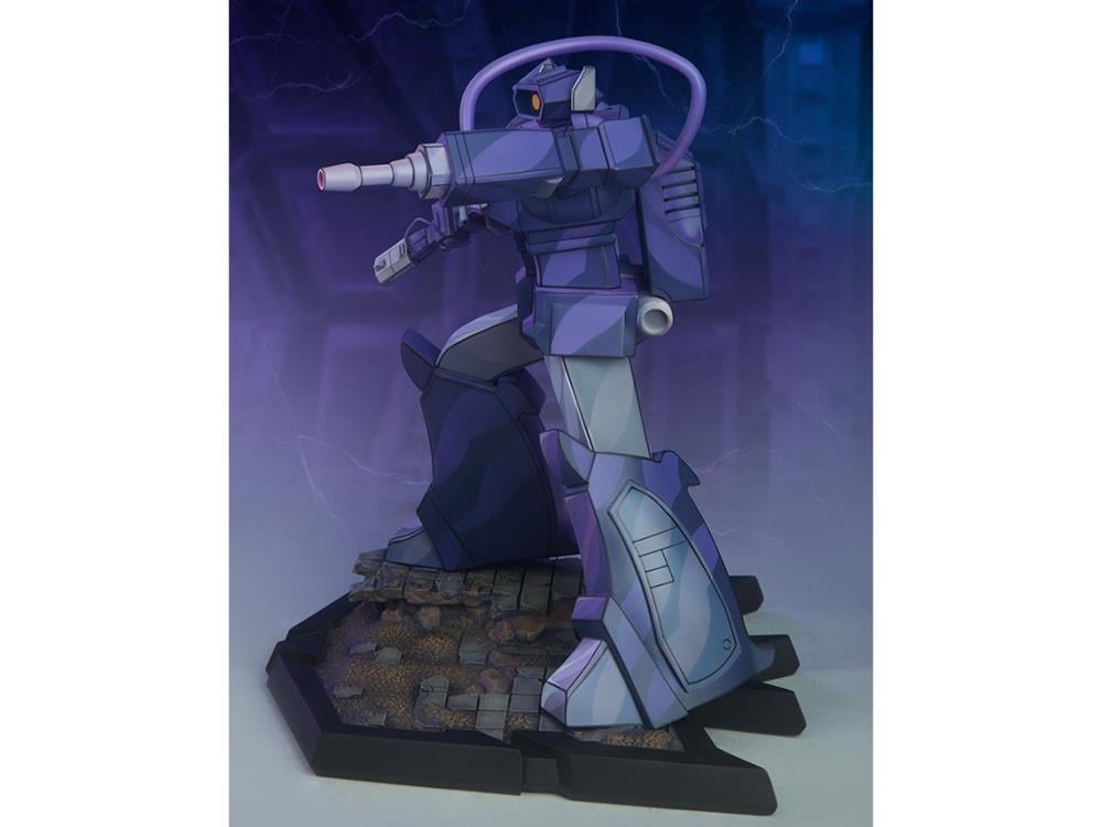 Transformers Classic Scale Shockwave Limited Edition Statue Gallery Image 21