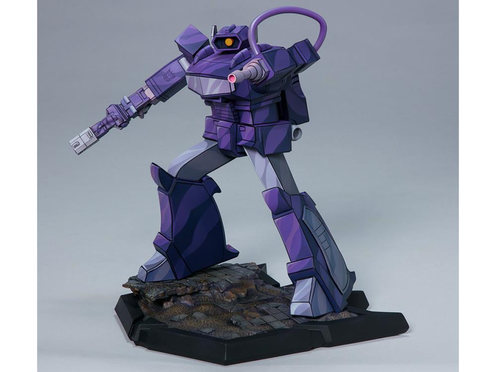 Transformers Classic Scale Shockwave Limited Edition Statue Gallery Image 4