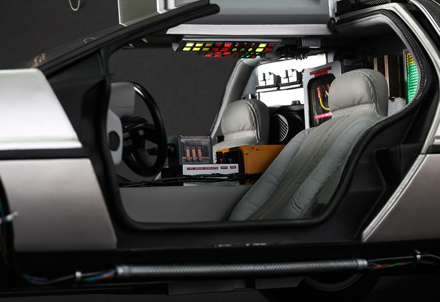 Back to the Future MMS260 DeLorean Time Machine 1/6th Scale Collectible Vehicle Gallery Image 7