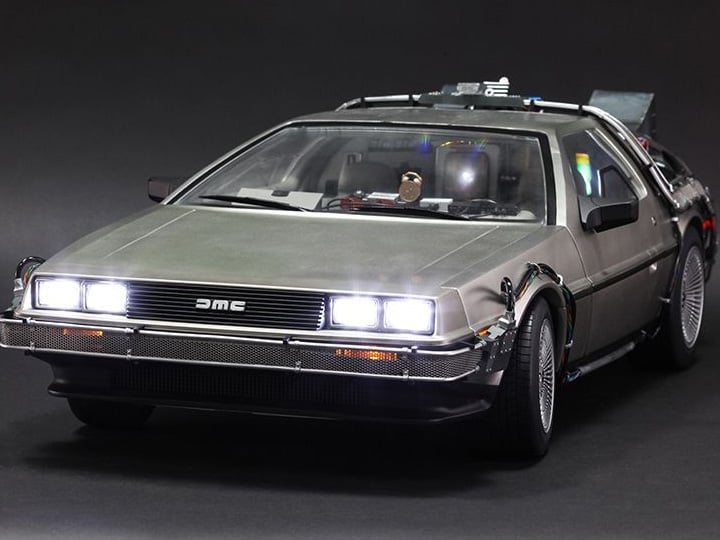 Back to the Future MMS260 DeLorean Time Machine 1/6th Scale Collectible Vehicle Gallery Image 1