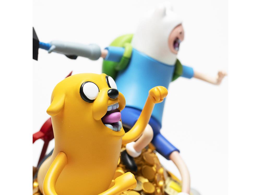 Adventure Time Jake & Finn Limited Edition Statue Gallery Image 6