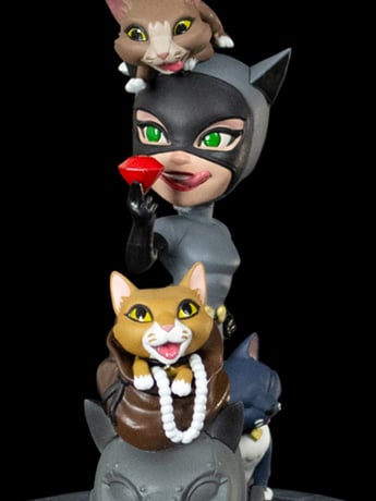 Batman: The Animated Series Q-Fig Elite Catwoman Diorama Gallery Image 2