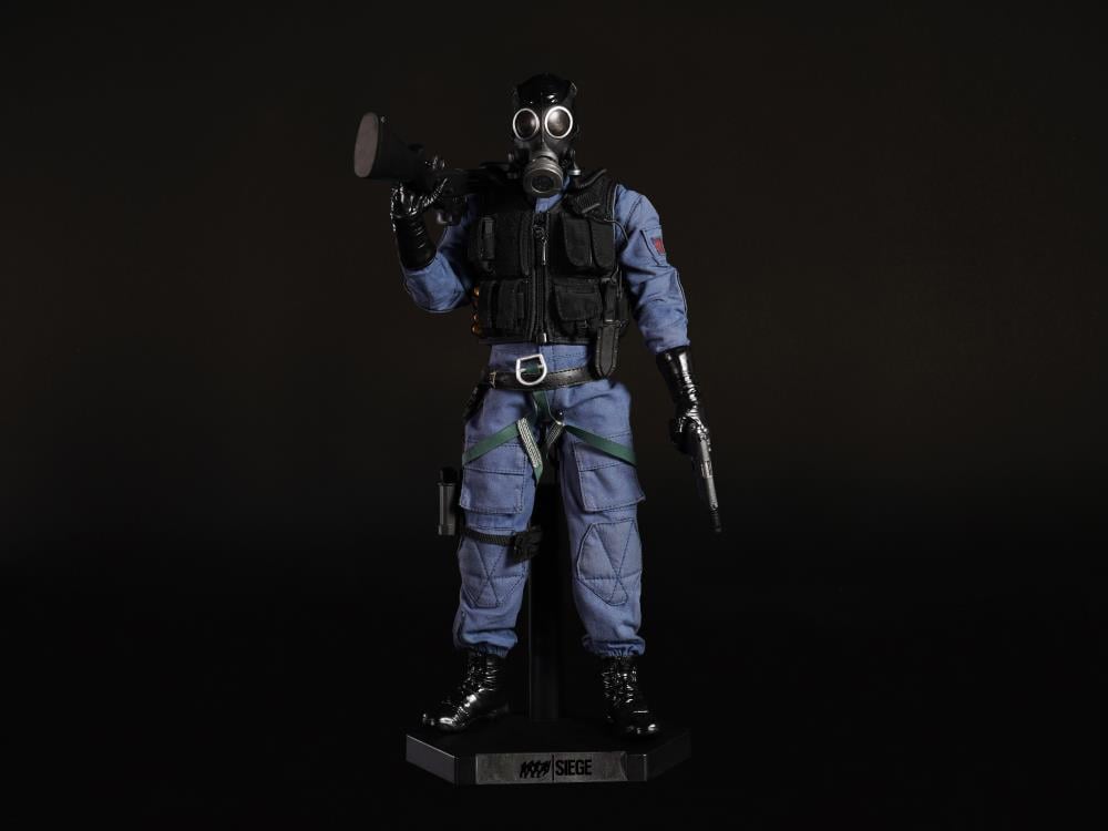 Rainbow Six: Siege Smoke 1/6 Scale Figure Gallery Image 3