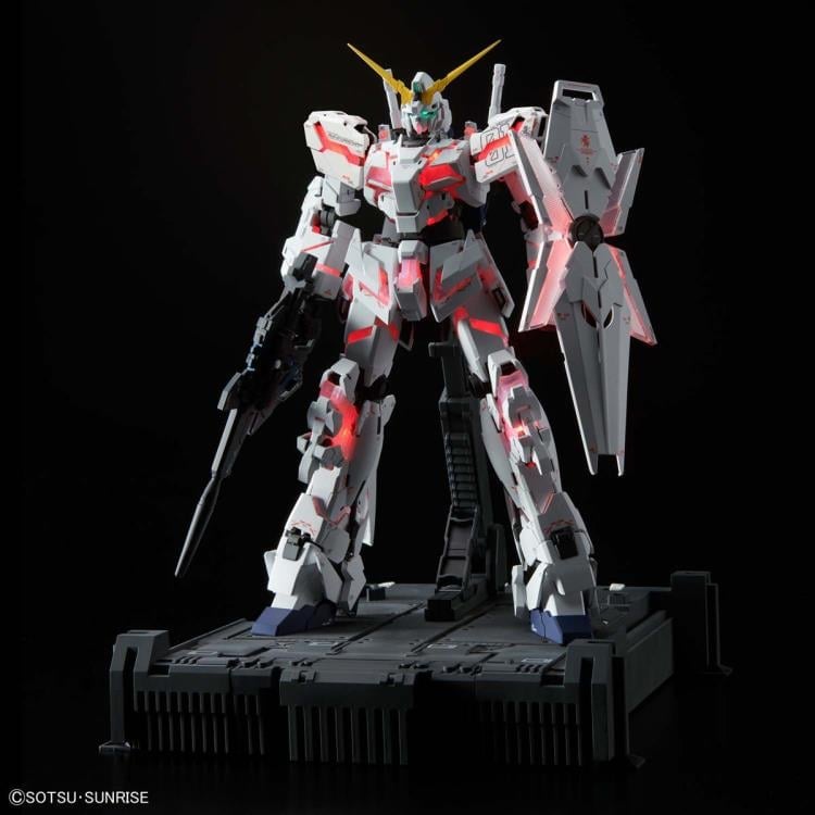 Mobile Suit Gundam Unicorn MGEX RX-0 Unicorn Gundam (Ka Ver.) 40th Anniversary 1/100 Scale Model Kit Gallery Image 5