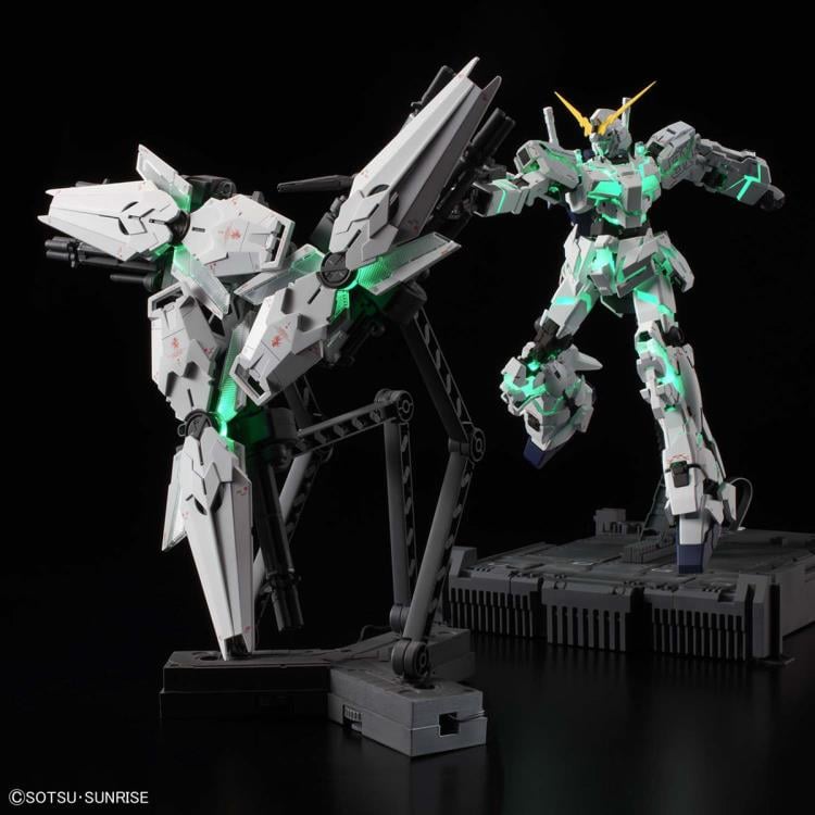 Mobile Suit Gundam Unicorn MGEX RX-0 Unicorn Gundam (Ka Ver.) 40th Anniversary 1/100 Scale Model Kit Gallery Image 3