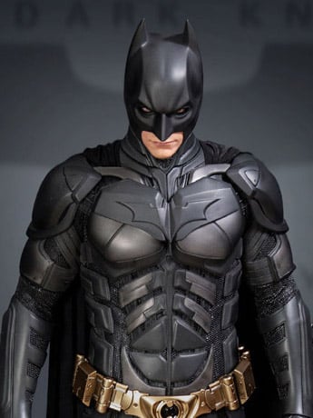 The Dark Knight Batman 1/3 Scale Statue Gallery Image 2