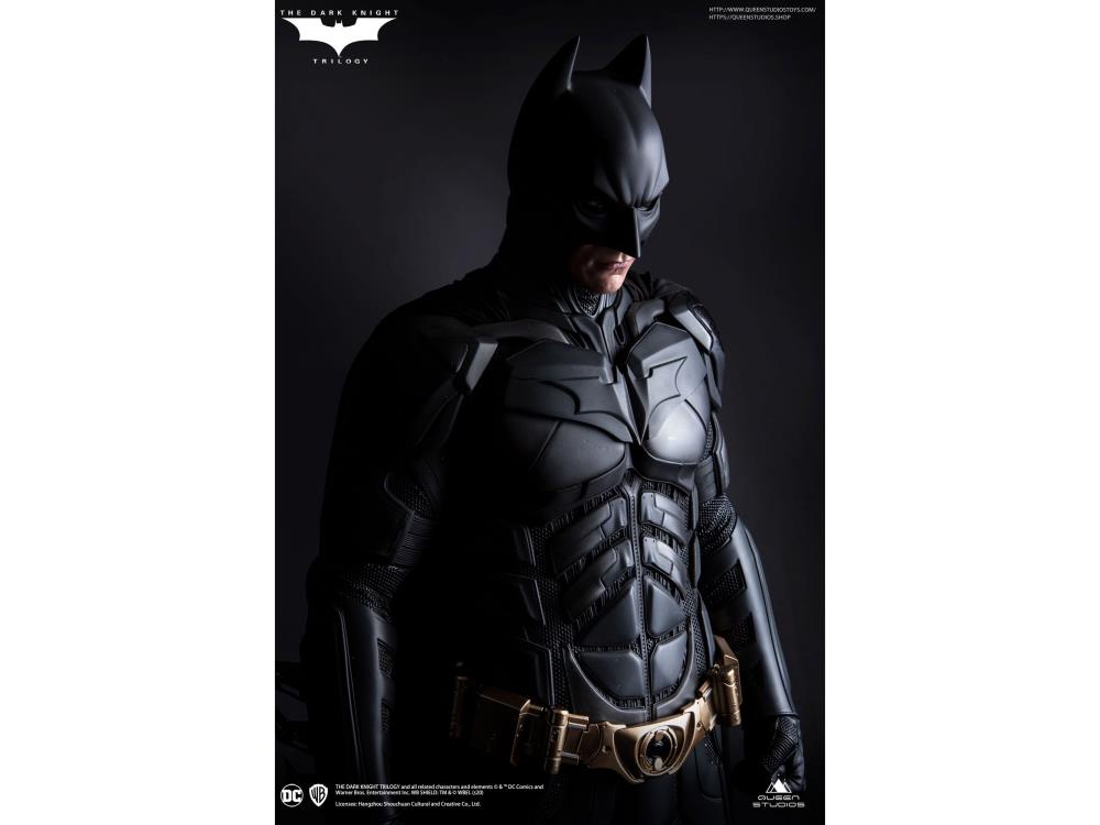 The Dark Knight Batman 1/3 Scale Statue Gallery Image 7