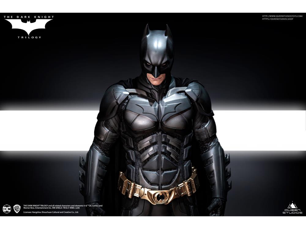 The Dark Knight Batman 1/3 Scale Statue Gallery Image 10