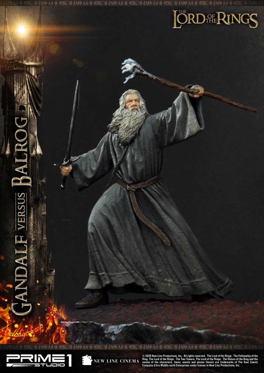 The Lord of the Rings Premium Masterline Gandalf Versus Balrog Limited Edition Statue Gallery Image 12