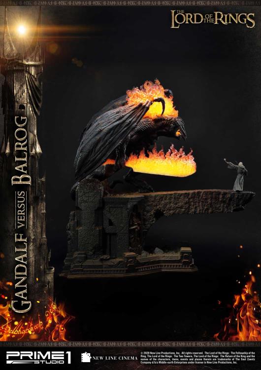 The Lord of the Rings Premium Masterline Gandalf Versus Balrog Limited Edition Statue Gallery Image 4