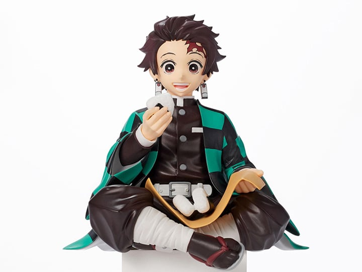 Demon Slayer: Kimetsu no Yaiba Tanjiro Kamado Premium Perching Figure Gallery Image 1