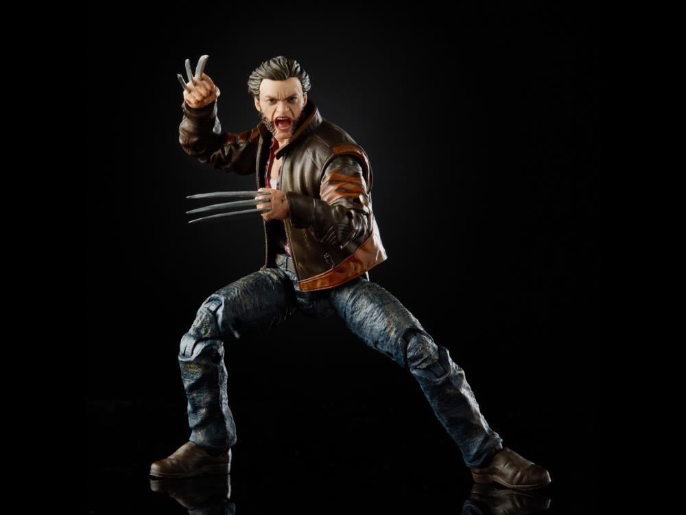 X-Men (2000) 20th Anniversary Marvel Legends Wolverine Action Figure Gallery Image 4