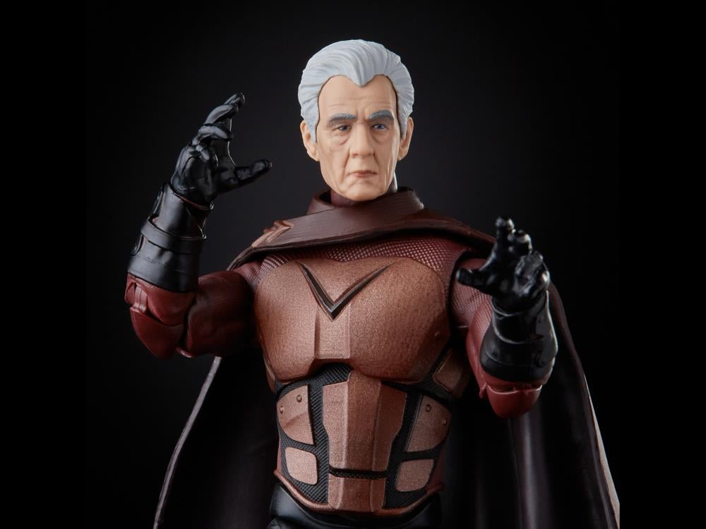 X-Men (2000) 20th Anniversary Marvel Legends Magneto & Professor X
