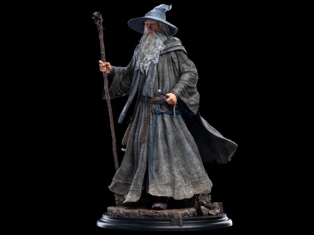 The Lord of the Rings Classic Series Gandalf the Grey Pilgrim 1/6 Scale Statue Gallery Image 4