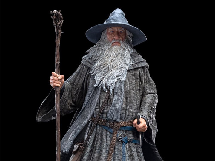 The Lord of the Rings Classic Series Gandalf the Grey Pilgrim 1/6 Scale Statue Gallery Image 1