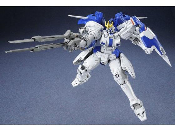 Mobile Suit Gundam Wing Endless Waltz: Glory of the Losers MG Tallgeese III (EW Ver.) Exclusive 1/100 Scale Model Kit Gallery Image 7