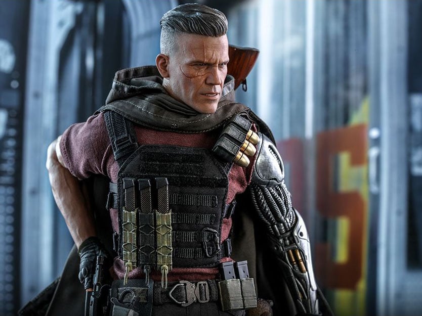 Deadpool 2 MMS583 Cable 1/6th Scale Collectible Figure Gallery Image 9