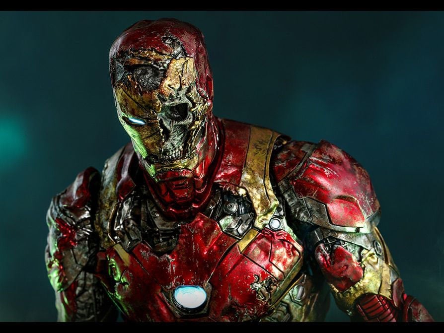 Spider-Man: Far From Home MMS580 Mysterio's Iron Man Illusion 1/6th Scale Collectible Figure Gallery Image 14